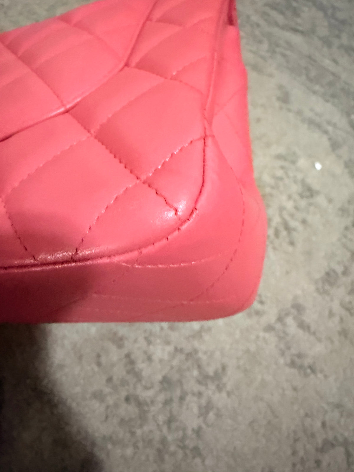 Chanel lamsbkin classic double flap