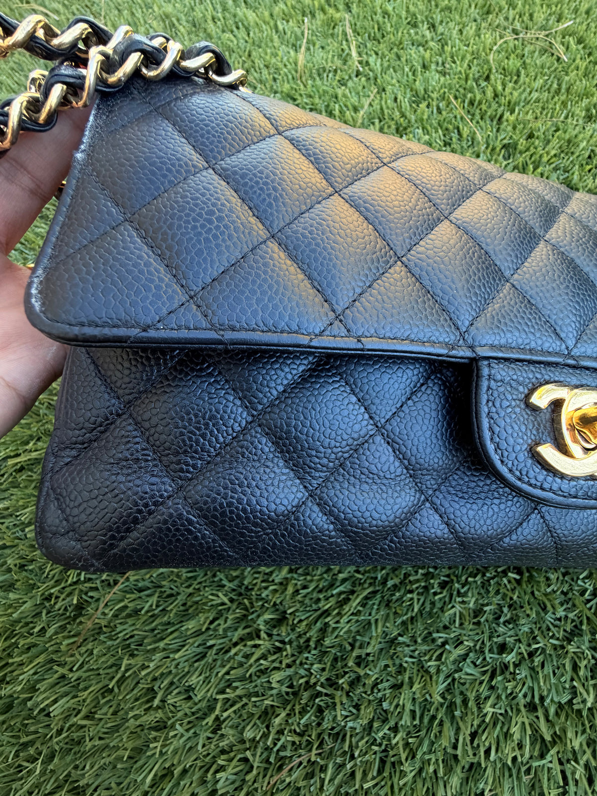 Chanel classic double flap medium