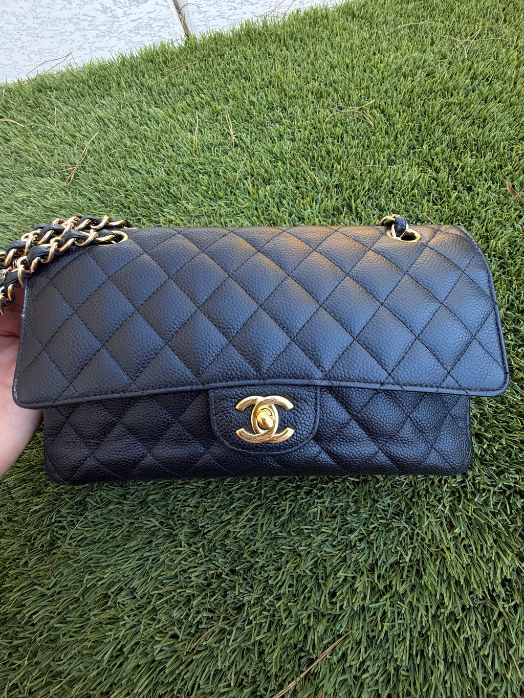 Chanel classic double flap medium