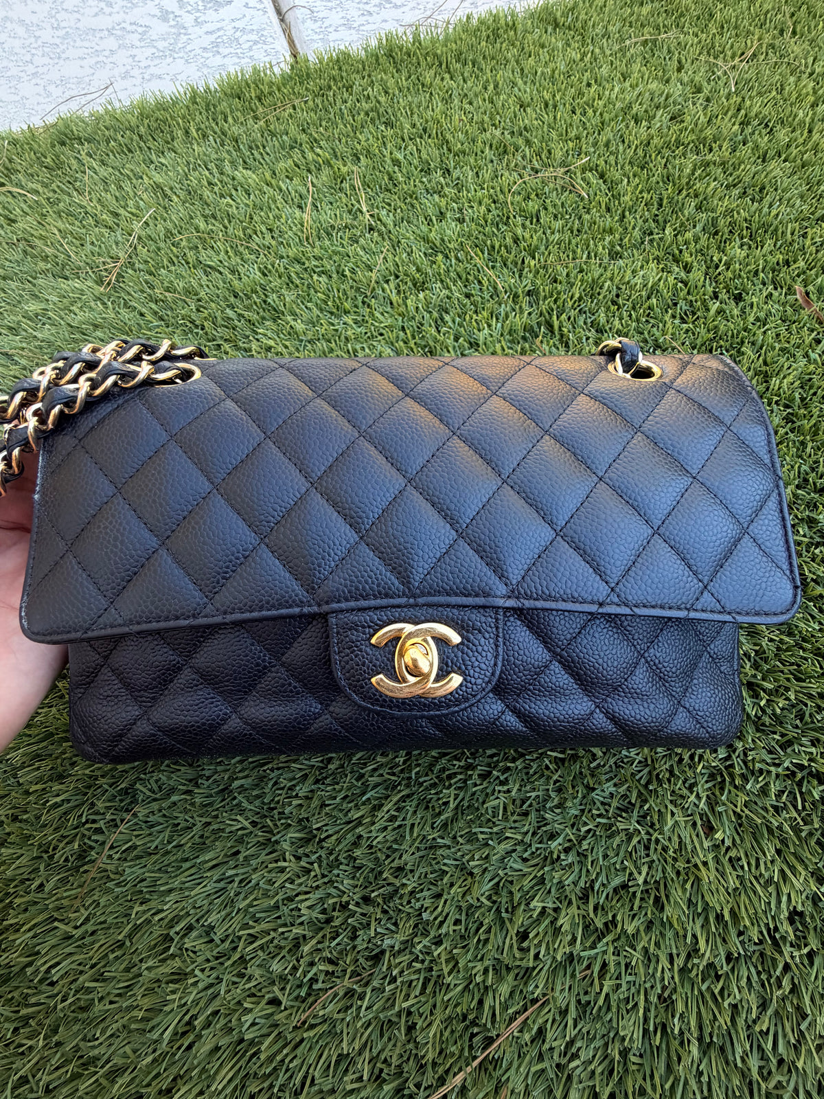 Chanel classic double flap medium