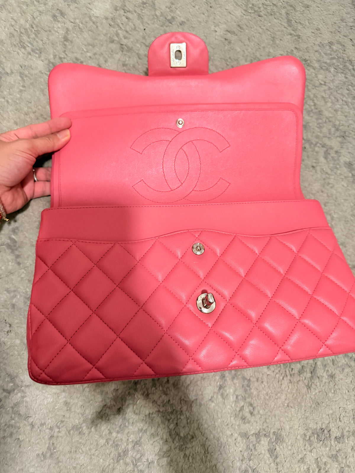 Chanel lamsbkin classic double flap