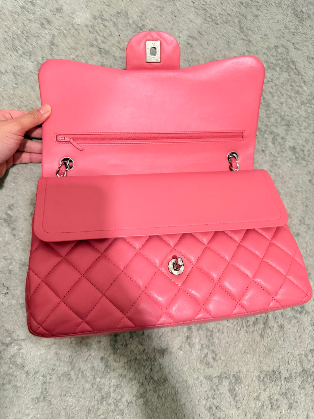 Chanel lamsbkin classic double flap