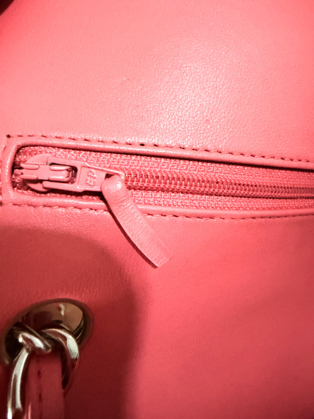 Chanel lamsbkin classic double flap