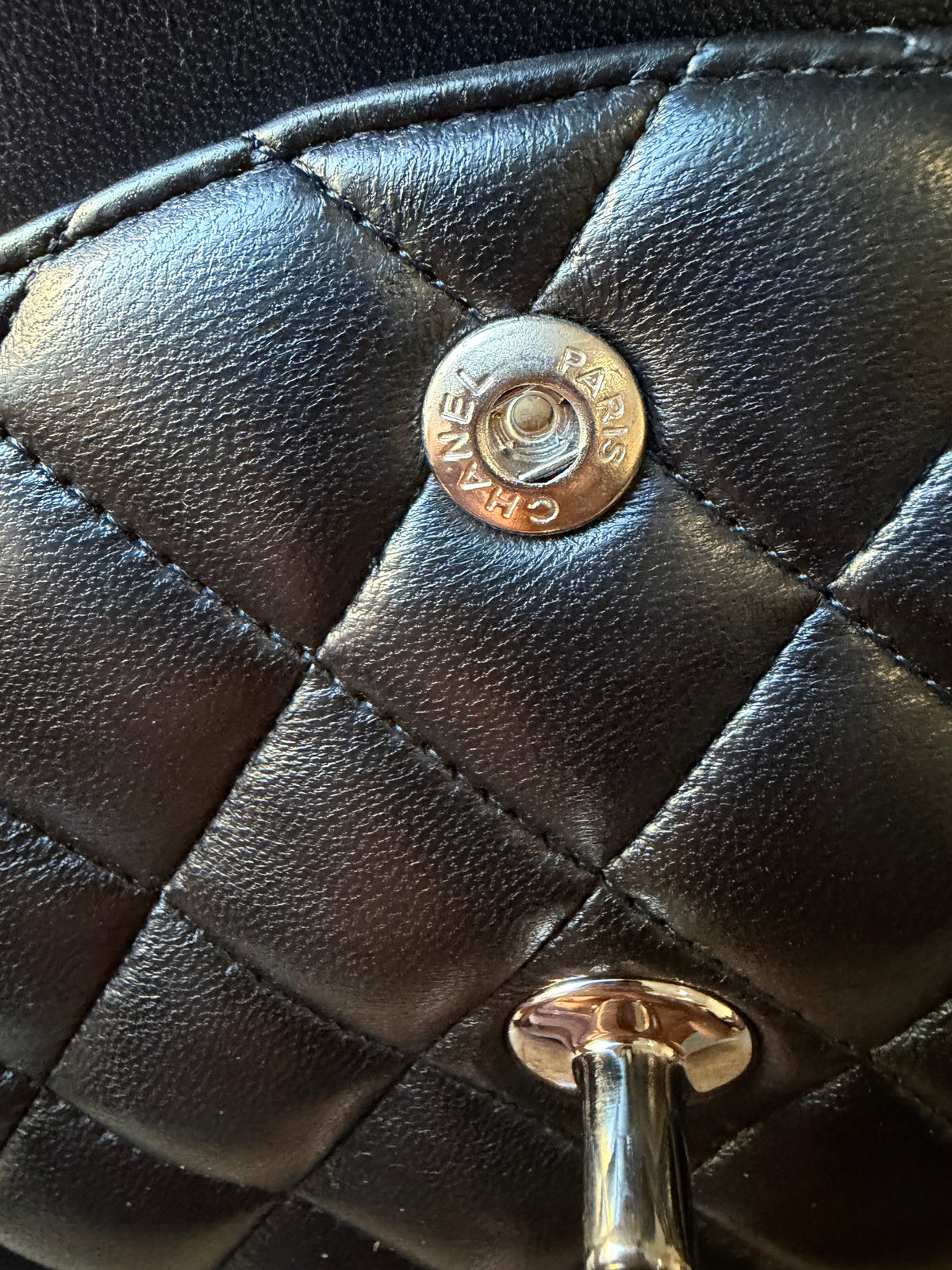 Chanel classic double flap MEDIUM
